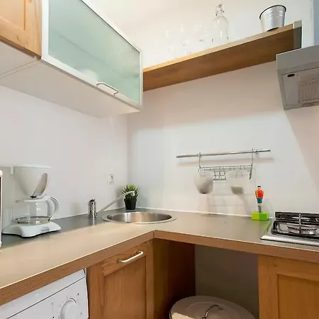 Apartment Janelas Verdes Studio *