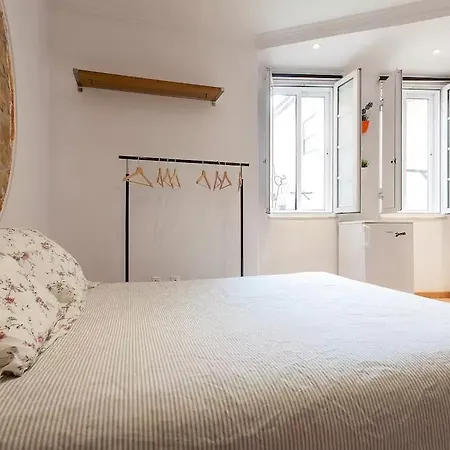 Apartment Janelas Verdes Studio Lissabon